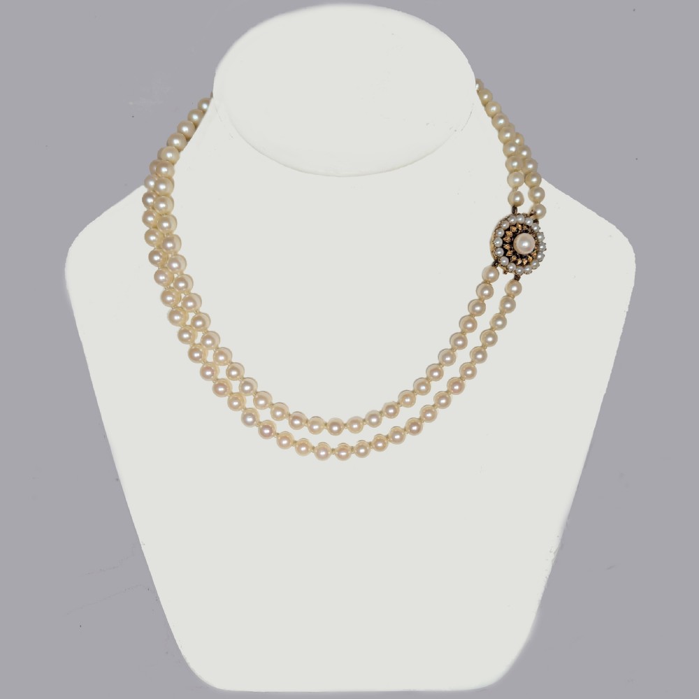 Vintage 1950s Double Strand Pearl Necklace with 9ct Gold Sapphire Clasp View IV