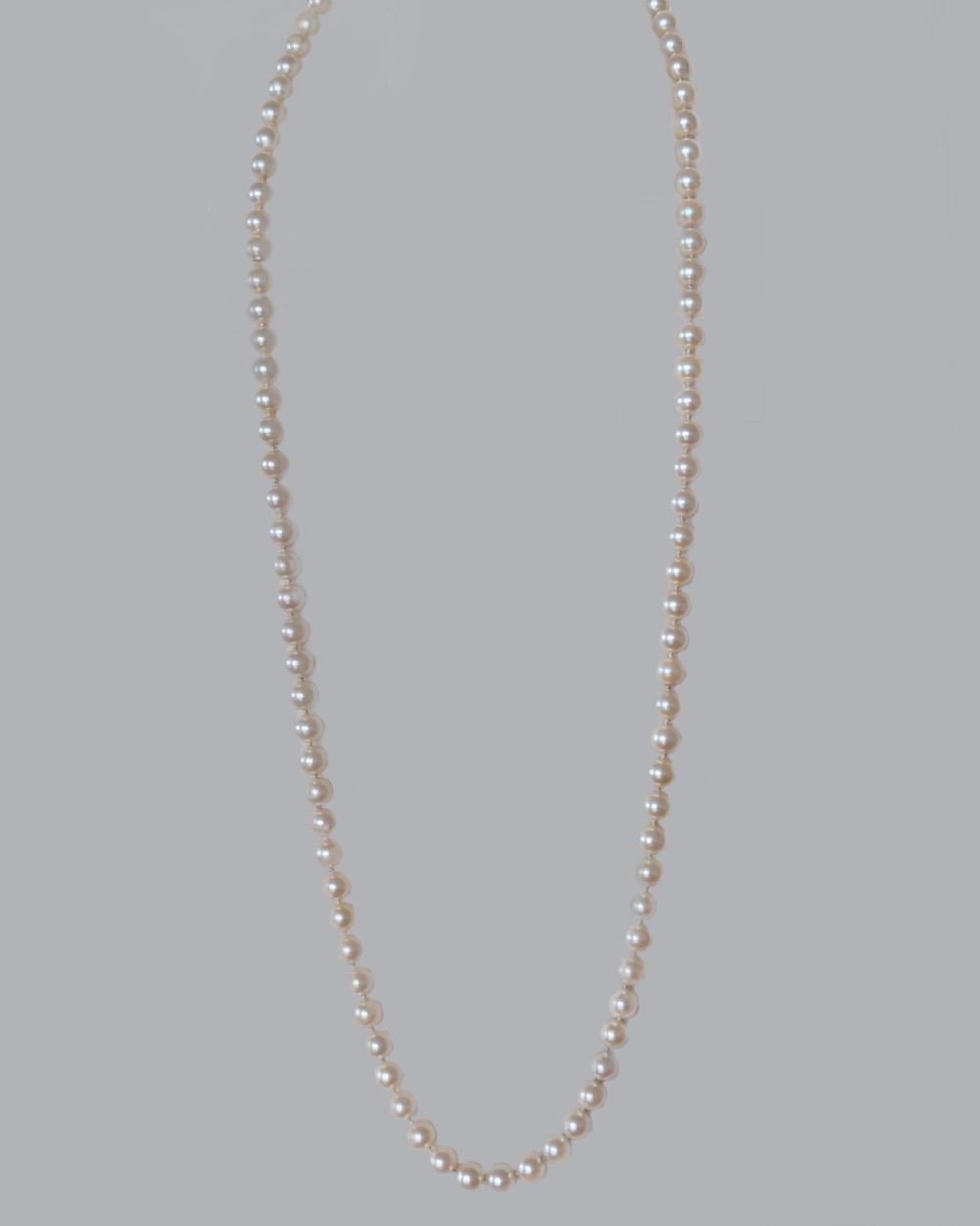 Superb Long 1950s Cultured Pearl Necklace, 31.5”, 14ct Gold Star Clasp View VI