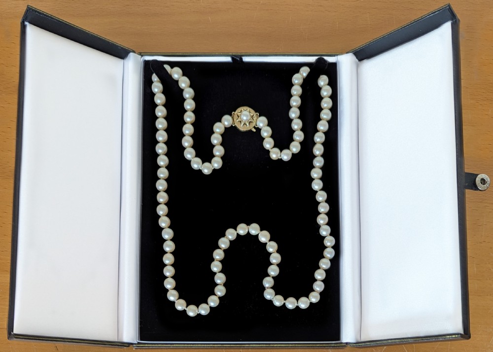Superb Long 1950s Cultured Pearl Necklace, 31.5”, 14ct Gold Star Clasp View XI