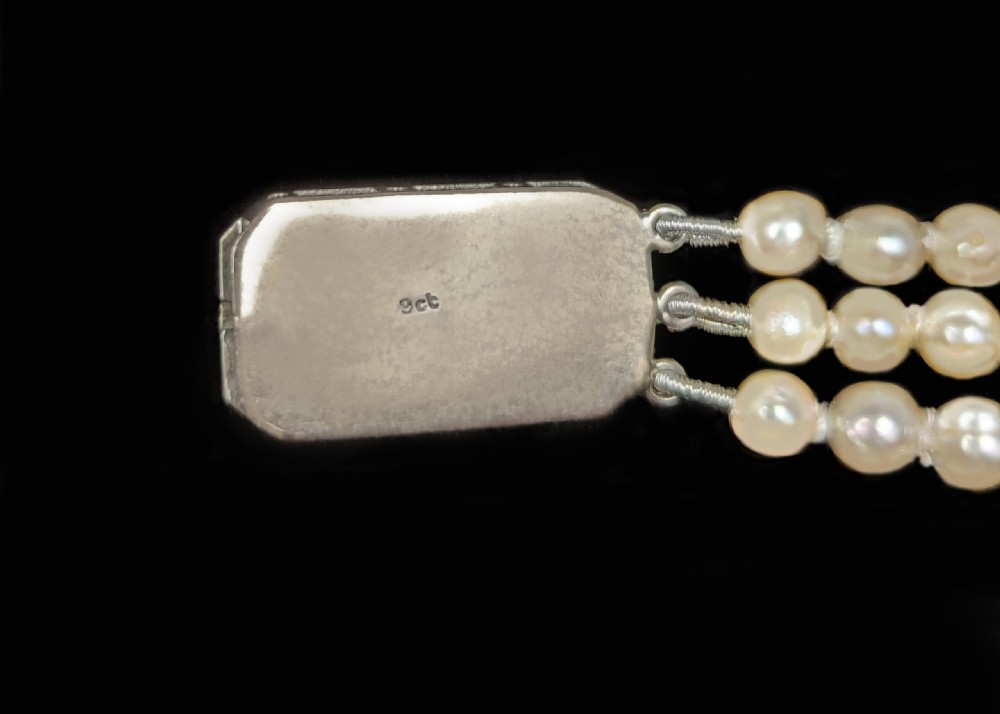 1950s Triple Strand Pearl Necklace 9ct Gold Diamond Clasp with AnchorCert Pearl Report - Restrung View VIII