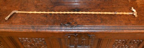 Superb Silver Mounted Holly Child's Riding Crop