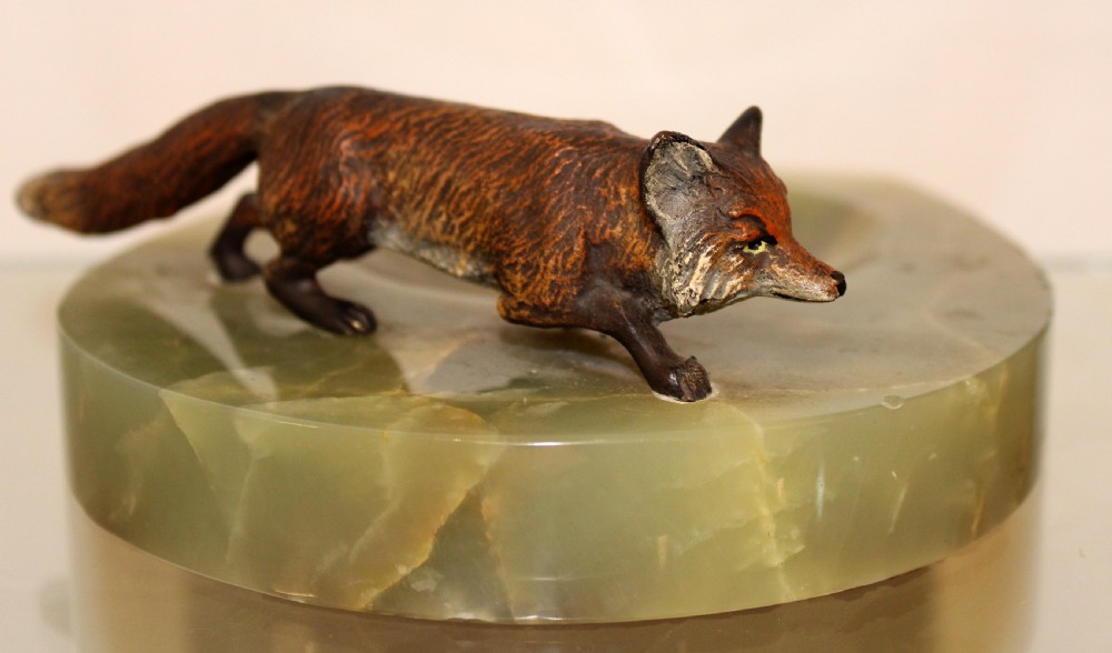 Austrian cold painted bronze fox desk tidy View II