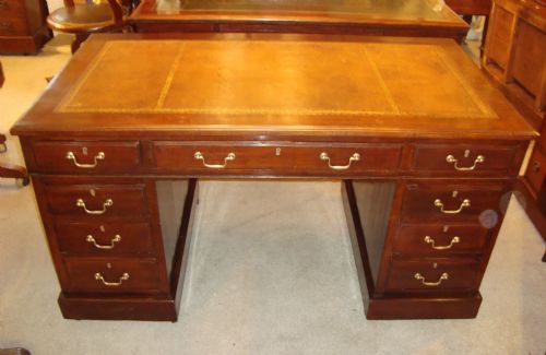 Well Proportioned Late Victorian Mahogany Pedestal Desk.