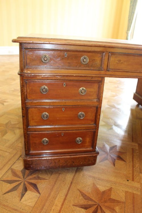 VICTORIAN GOLDEN MAHOGANY PEDESTAL PARTNERS DESK - ADDITIONAL PHOTO 2