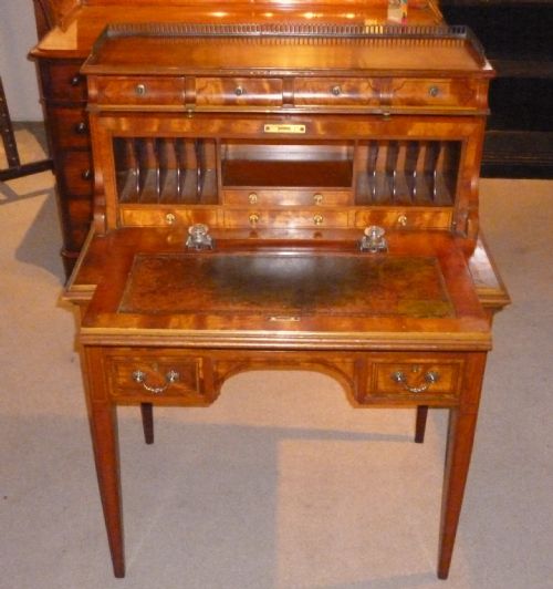 A BEAUTIFUL LATE VICTORIANEDWARDIAN SATINWOOD ROLLTOP DESK - ADDITIONAL PHOTO 1