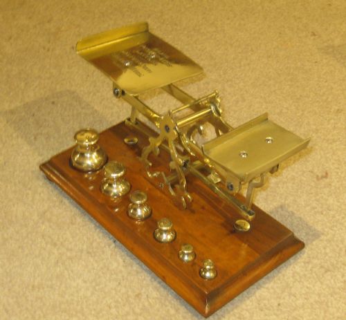 A SPLENDID SET OF WALNUT POSTAL SCALES - ADDITIONAL PHOTO 2