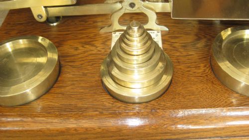 LARGE FINE QUALITY EDWARDIAN SOLID OAK SET OF POSTAL SCALES - ADDITIONAL PHOTO 1