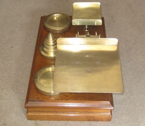 LARGE FINE QUALITY EDWARDIAN SOLID OAK SET OF POSTAL SCALES - ADDITIONAL PHOTO 3