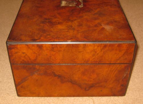 BEAUTIFUL VICTORIAN BURR WALNUT BOX WITH LINED INTERIOR - ADDITIONAL PHOTO 5
