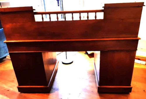 VICTORIAN SATINWOOD 'DICKENS' STYLE PEDESTAL DESK - ADDITIONAL PHOTO 6
