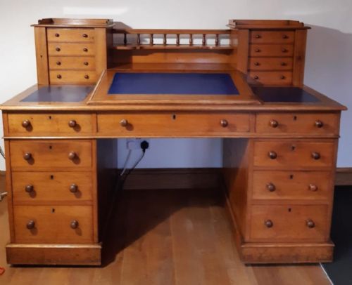 VICTORIAN SATINWOOD 'DICKENS' STYLE PEDESTAL DESK - ADDITIONAL PHOTO 8