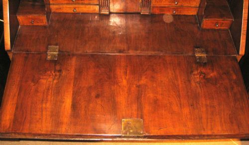 STUNNING GEORGIAN BURR WALNUT BUREAU BOOKCASE - ADDITIONAL PHOTO 8