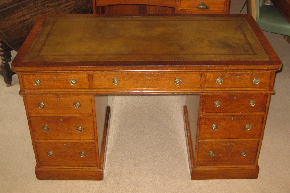 Victorian oak round cornered pedestal desk