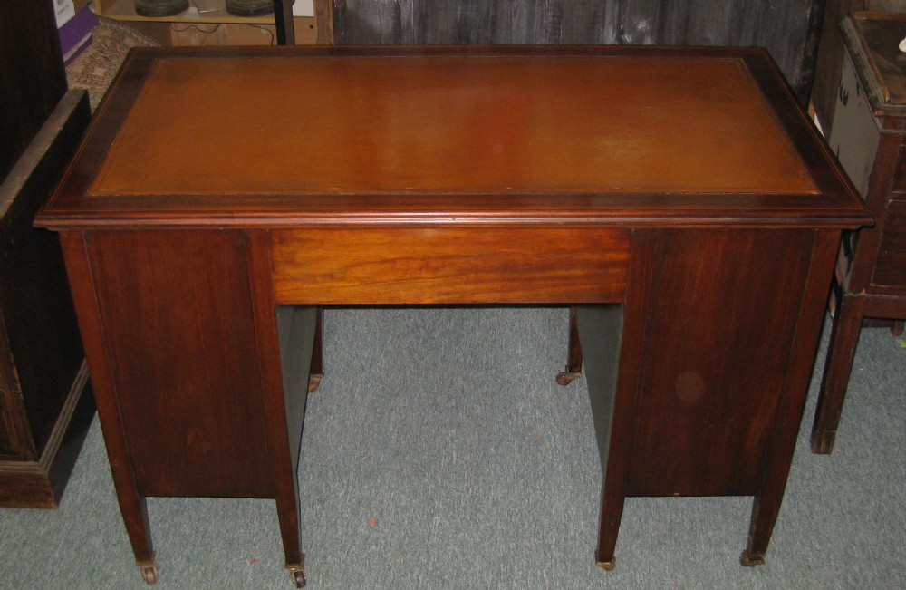 Fine late Victorian mahogany knee-hole desk View III