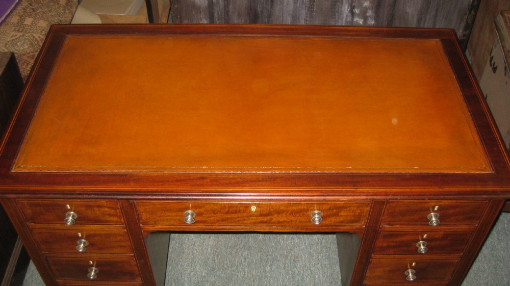 Fine late Victorian mahogany knee-hole desk View V