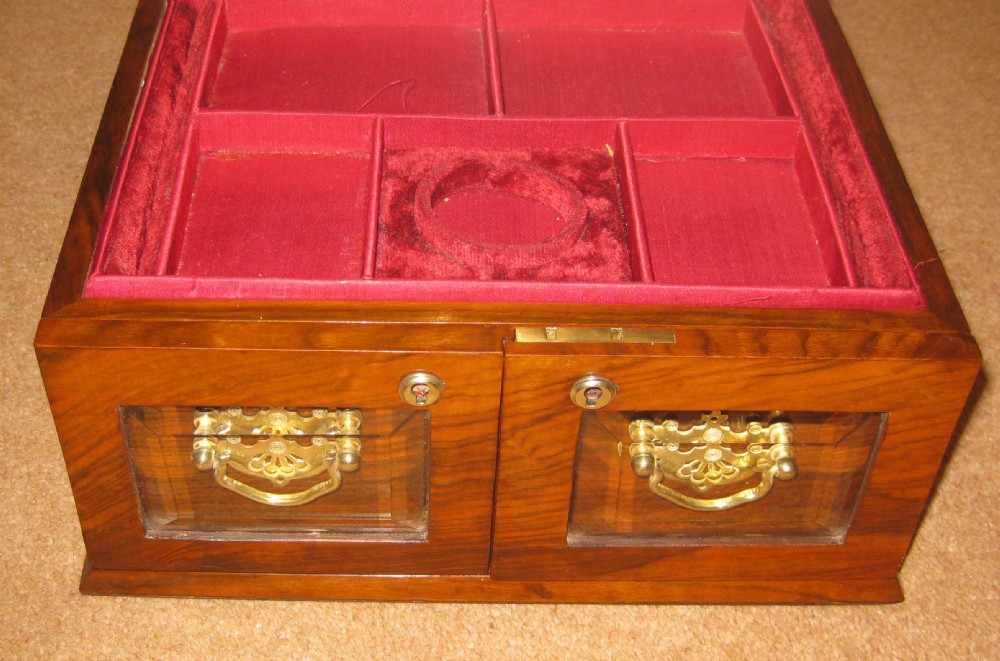 A good size Victorian walnut Jewellery box View IV
