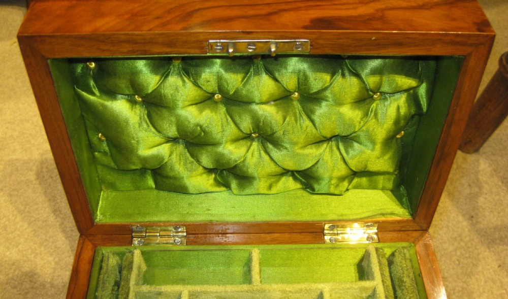 A fine Victorian walnut jewellery box  View III