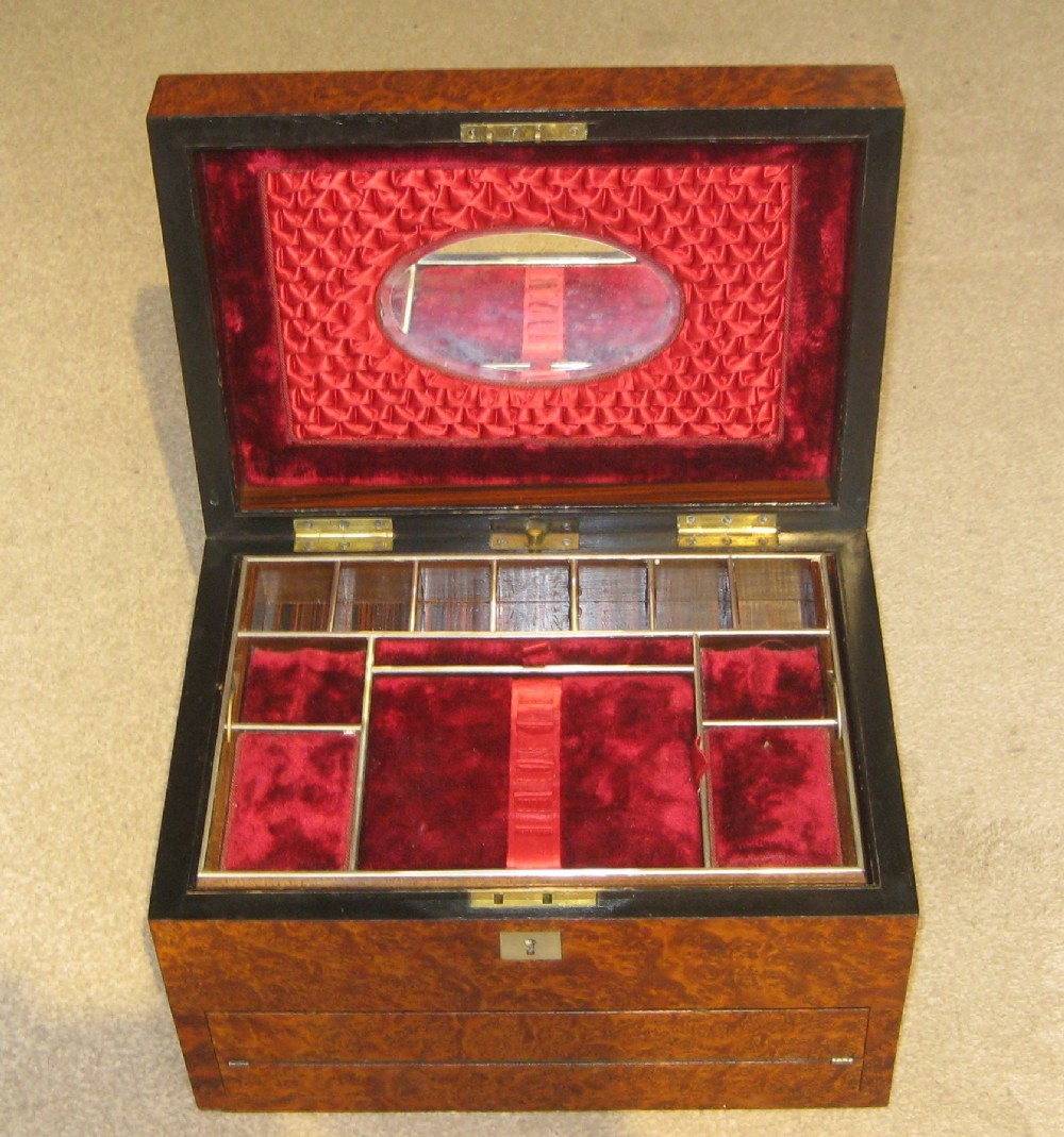 Stunning late Victorian amboyna wood jewellery box. 