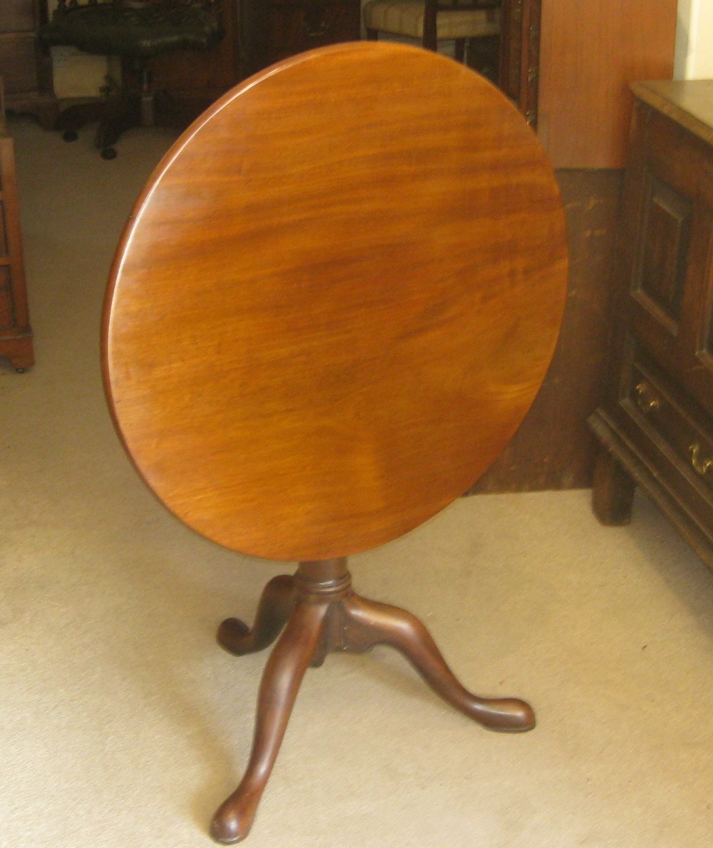 Georgian mahogany tilt top birdcage table.