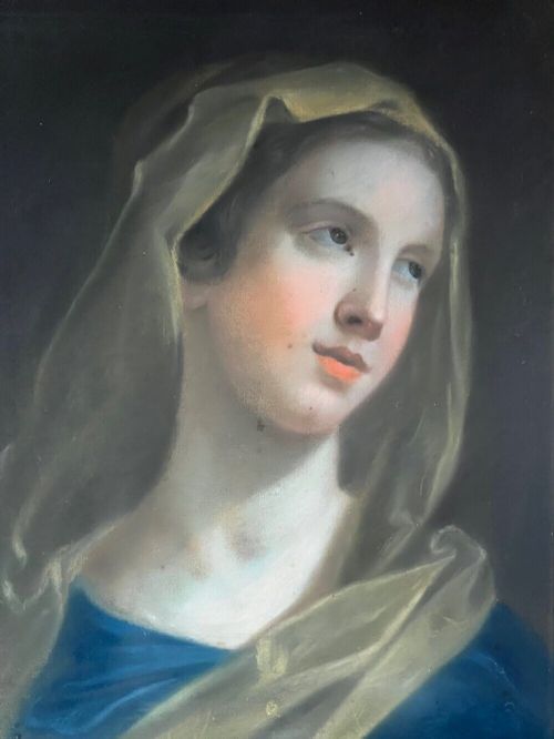 18TH CENTURY ROMAN SCHOOL PASTEL PAINTING OF THE VIRGIN CIRCLE OF BENEDETTO LUTI