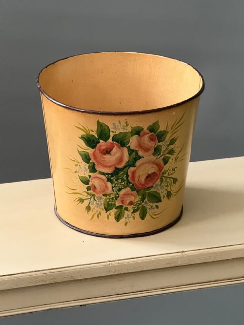 PAIR OF EARLY 20TH CENTURY TOLEWARE PAINTED WASTE PAPER BASKETS - ADDITIONAL PHOTO 1