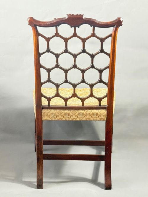 FINE CARVED GEORGE III MAHOGANY SIDE CHAIR C1760 FOR REHUPOLSTERY - ADDITIONAL PHOTO 4