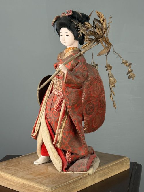 MUSEUM QUALITY JAPANESE DOLL OF A FUJI MUSUME NOBLE PROVENANCE - ADDITIONAL PHOTO 1