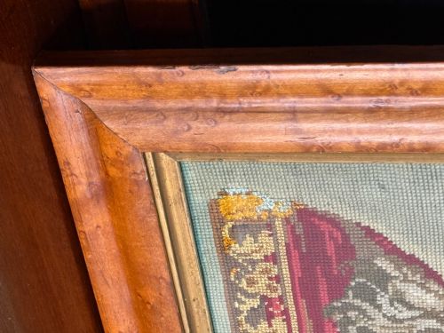 ANTIQUE KING CHARLES SPANIEL TAPESTRY IN BURR MAPLE FRAME - ADDITIONAL PHOTO 4