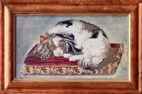 ANTIQUE KING CHARLES SPANIEL TAPESTRY IN BURR MAPLE FRAME - ADDITIONAL PHOTO 5