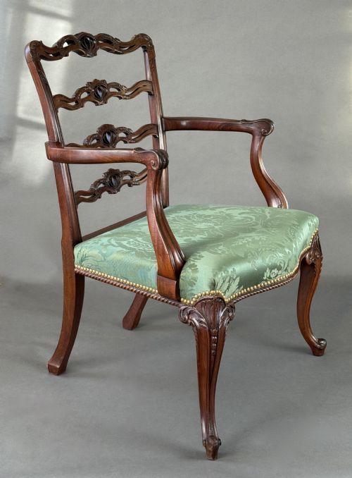 LATE 18TH CENTURY GEORGE III MAHOGANY ARMCHAIR