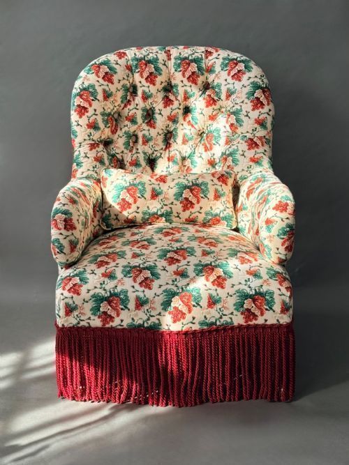 SIBYL COLEFAX 19TH CENTURY BUTTON BACK CHAIR  WITH CUSHION AND FRINGING