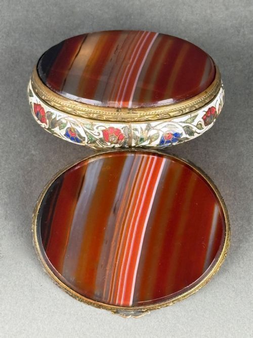CHAMPLEVE ENAMEL AND BANDED AGATE DOUBLE SIDED PILL BOX / SNUFF BOX (FRANCE 1880)