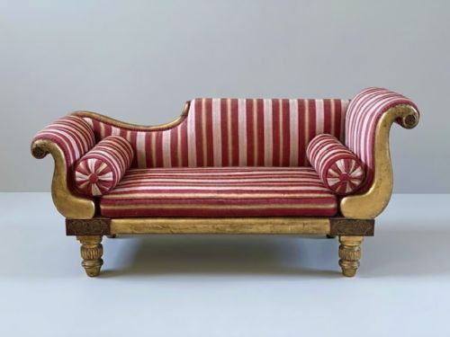REGENCY GILT WOOD STRIPED SILK UPHOLSTERED CHAISE 