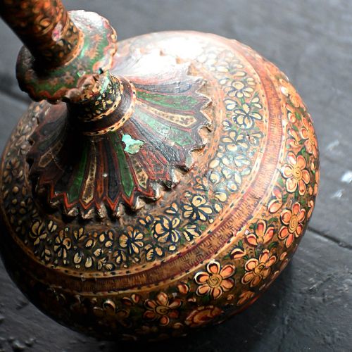 fig 3. A tall 19th-century Kashmiri vessel featuring an elongated neck, bulbous base, and intricate hand-painted floral lacquer patterns across the surface.