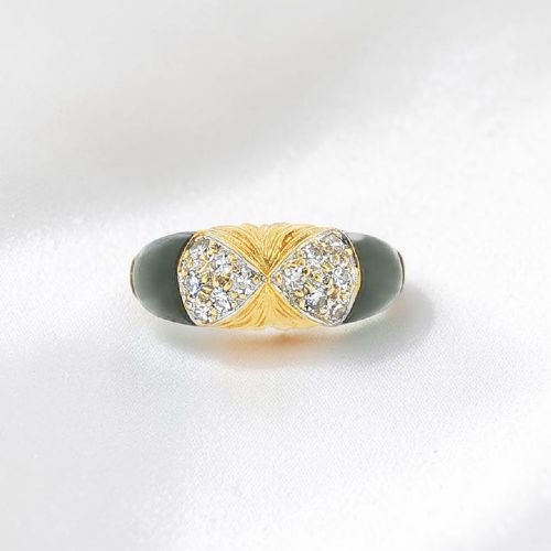 VINTAGE KUTCHINSKY 18CT YELLOW GOLD DIAMOND BLACK ONYX RING CIRCA 1975