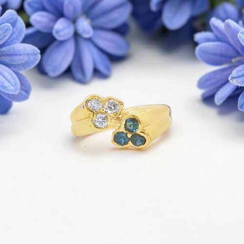 VINTAGE KUTCHINSKY SAPPHIRE DIAMOND CLUSTER RING IN 18CT YELLOW GOLD LONDON 1976 - ADDITIONAL PHOTO 8