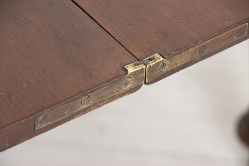 VICTORIAN MAHOGANY LARGE TEA TABLE C1860S - ADDITIONAL PHOTO 3