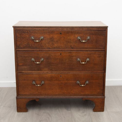 victorian oak chest of drawers - CATEGORY: ANTIQUE CHEST OF DRAWERS - DATED VICTORIAN