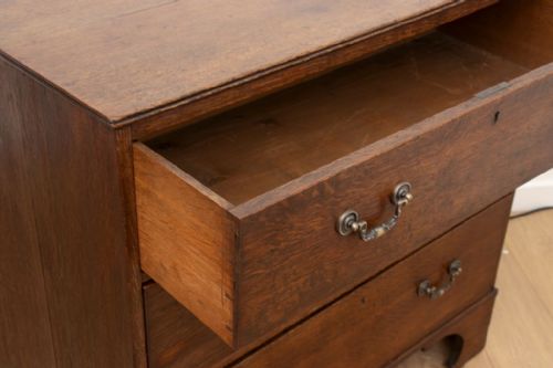 VICTORIAN OAK CHEST OF DRAWERS - ADDITIONAL PHOTO 2