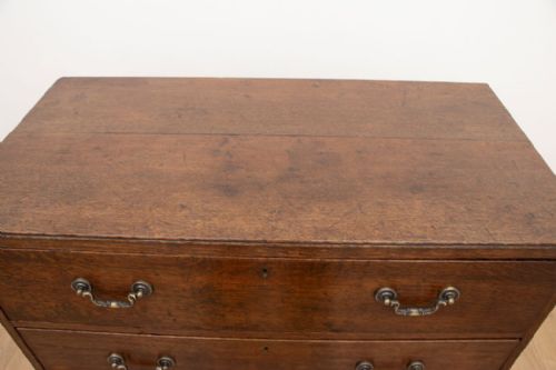 VICTORIAN OAK CHEST OF DRAWERS - ADDITIONAL PHOTO 4