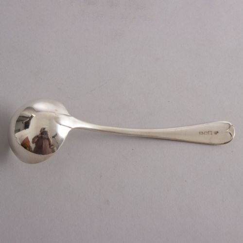 PAIR OF SILVER LADLES BY GOLDSMITH SILVERSMITH CO LONDON 1912 - ADDITIONAL PHOTO 3