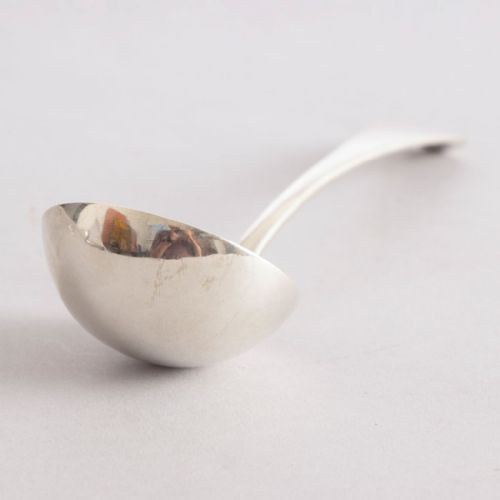 PAIR OF SILVER LADLES BY GOLDSMITH SILVERSMITH CO LONDON 1912 - ADDITIONAL PHOTO 4
