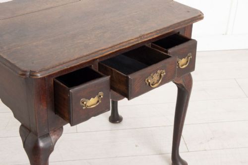 GEORGIAN OAK SIDE TABLE - ADDITIONAL PHOTO 1