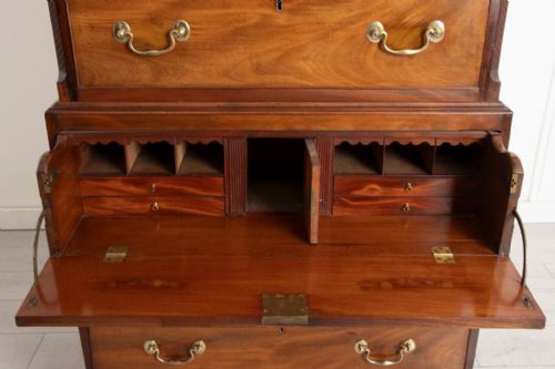GEORGIAN MAHOGANY SECRETAIRE CHEST ON CHEST C1800 - ADDITIONAL PHOTO 4
