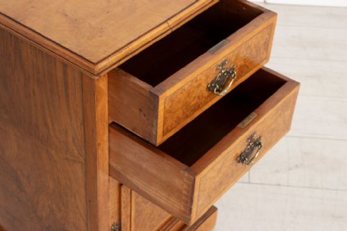 PAIR OF POLLARD OAK BEDSIDE CABINETS WITH SATINWOOD CROSSBANDING C1890 - ADDITIONAL PHOTO 4