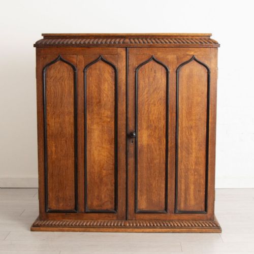 victorian oak cupboard with fitted interior c1850 - CATEGORY: ANTIQUE CUPBOARDS - DATED 1850