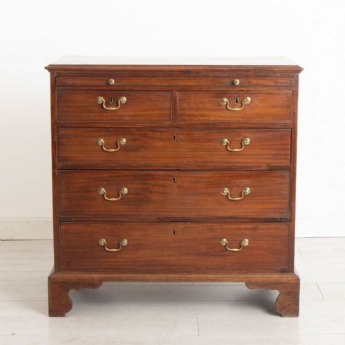 antique georgian mahogany chest of drawers - CATEGORY: ANTIQUE CHEST OF DRAWERS - DATED GEORGIAN