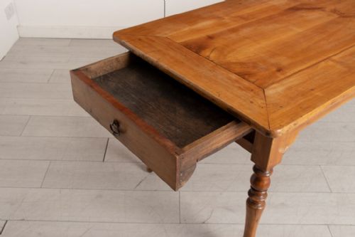 EARLY 19TH CENTURY FRENCH FRUITWOOD DINING TABLE - ADDITIONAL PHOTO 3