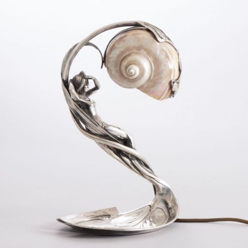 AUSTRIAN ART NOUVEAU ELECTROPLATED FIGURAL TABLE LAMP WITH NAUTILUS SHELL SHADE BY MORITZ HACKER - ADDITIONAL PHOTO 1