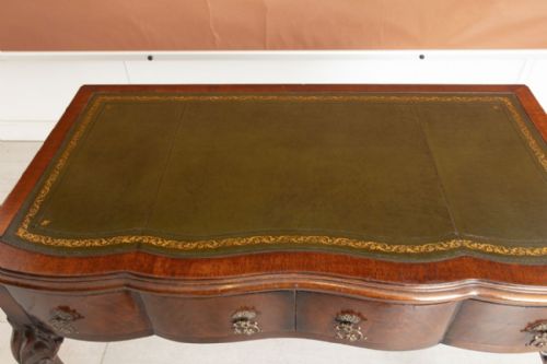 EDWARDIAN MAHOGANY SERPENTINE FRONT DESK - ADDITIONAL PHOTO 2